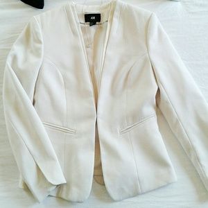 H&M off-white/eggshell collarless blazer